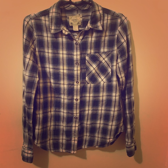 Forever 21 Tops - Ladies Plaid button up shirt